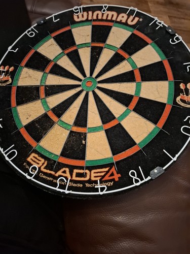 Winmau blade dart board - winmau,