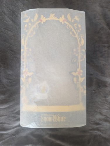 Snow white limited edition - white,