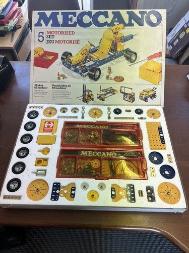Vintage meccano motorised set - meccano,