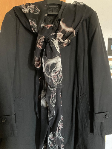 Alexander mcqueen large silk - large,