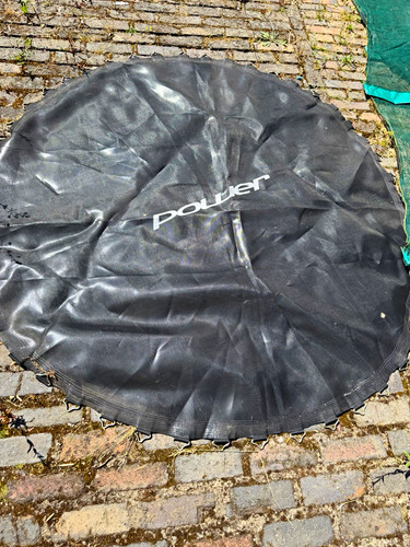 Power trampoline with - power,