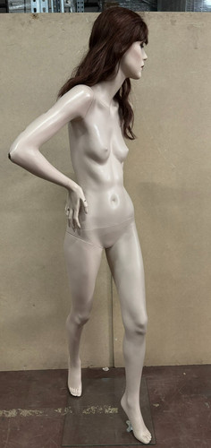 Rootstein mannequin window - rootstein,