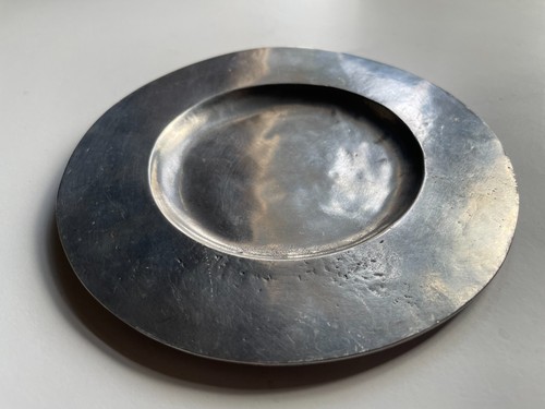 Pewter plate stamped - plate, fein