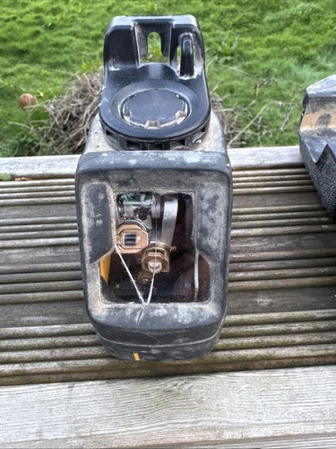 Dewalt dw087 red laser - dewalt,