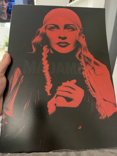 Madonna madame tour - madonna,