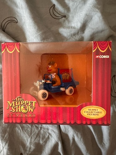 Muppets fozzie bear - bear, corgi