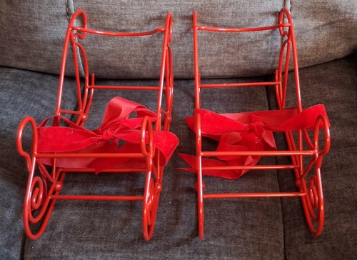 Red metal santa sleigh - red,