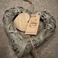 The Satchville Gift Company Wicker Wooden Heart With Wooden Hearts BNWT