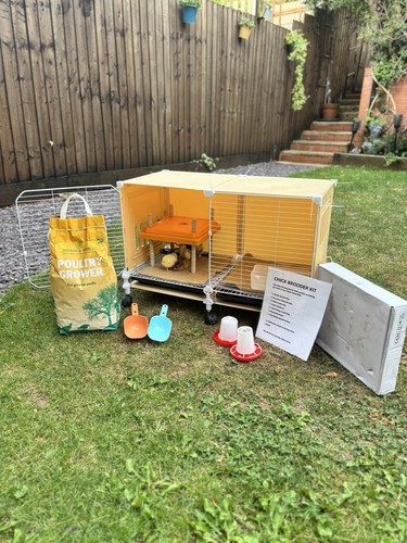 Complete chick brooder - complete,
