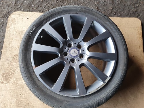 Mercedes w164 alloy wheel - mercedes,