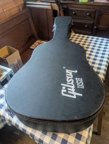 Gibson hard case for - hard,