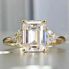 3.0 TCW Emerald Solitaire