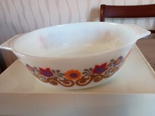 Vintage 70s  Pyrex Casserole