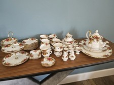 Vintage Royal Albert 12 Place