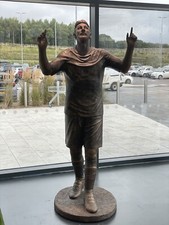 Lionel Messi Statue