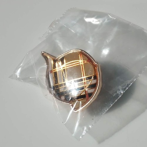 Burberry enamel pin - enamel,