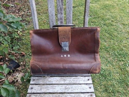 Vintage brown leather - brown,