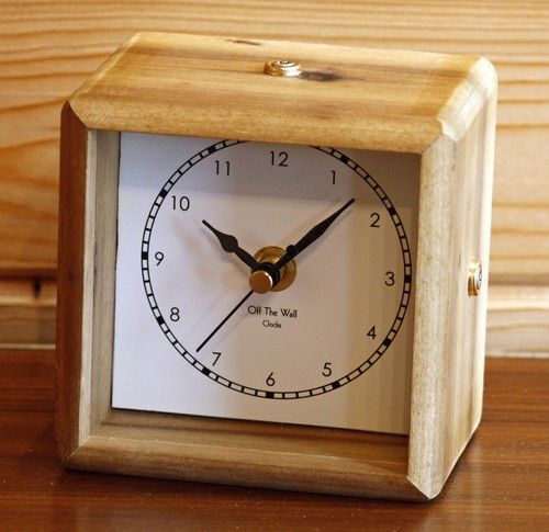 New 11cm wooden mantel - clock,