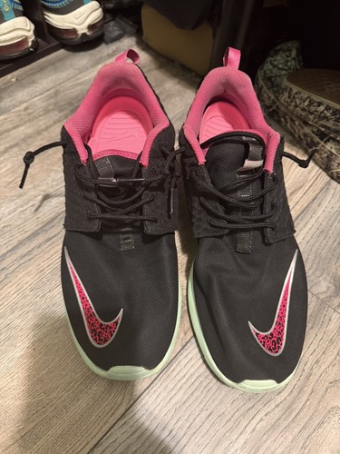 Size nike roshe - 9.5,