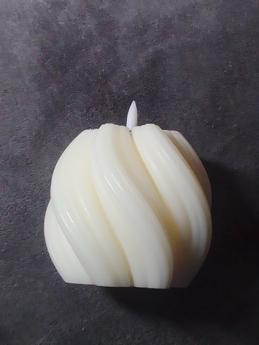 Cream white swirl flameless - white,