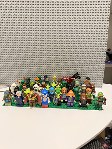 Lego mixed minifigure lot - lego,