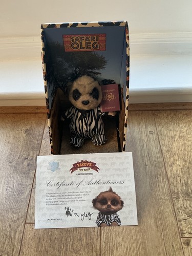 Meerkat toy safari - meerkat, baby