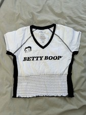 Betty Boop Crop V neck Tee In Large