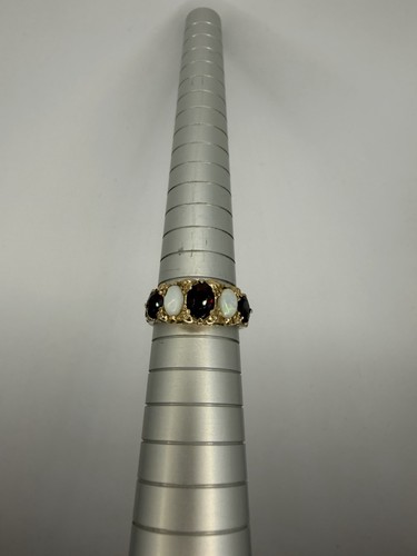 9ct yellow gold garnet opal - yellow,