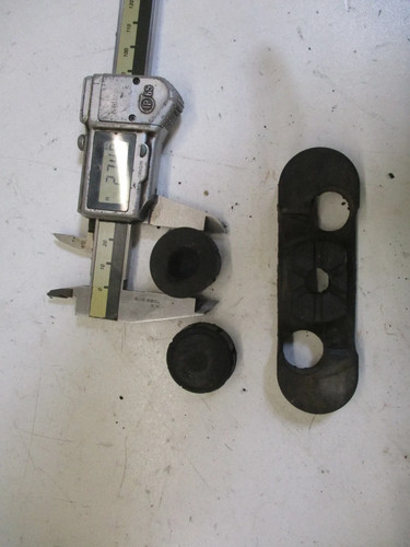Tank rubber vibration damper