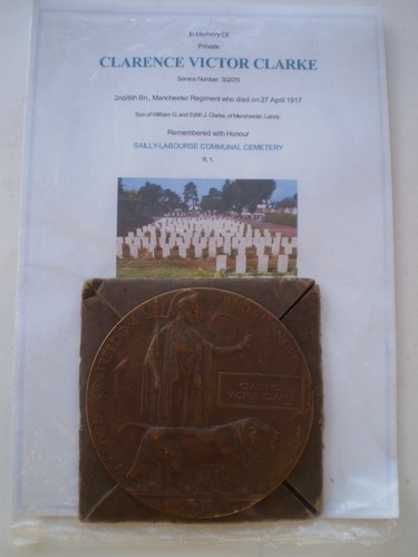 Memorial plaque named to - ww,