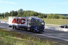 Truck photo DAF XF tarpaulin