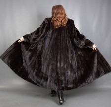 8516 GORGEOUS REAL MINK COAT