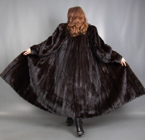 8516 gorgeous real mink coat - real,