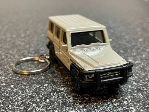 Mercedes benz wagon keychain - benz,