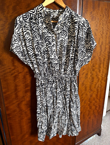 Black white zebra - &,
