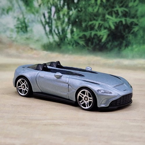 Hot wheels aston martin v12 - wheels,