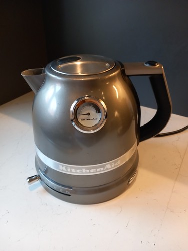 Pre owned artisan kitchen aid - pre,
