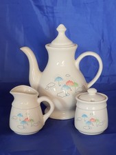 Vtg Stoneware Set: Coffee Pot, Milk Jug & Sugar Bowl, Rainy Day Umbrella motif