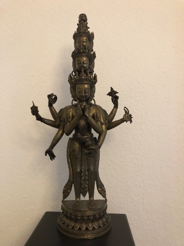 Large bronze avalokiteshvara - large,