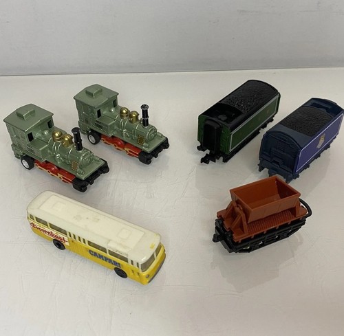 Soma die cast green locomotive - die-cast,