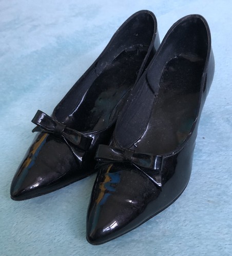 Vintage black pointed - vintage,