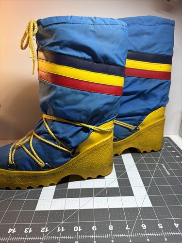 1970 moon snow boots - snow, rainbow