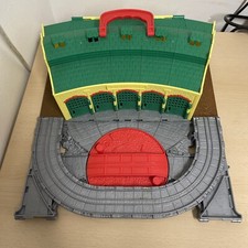 Thomas & Friends Tidmouth Shed Play Set. Rotating Turntable. Portable. Ex Cond.