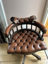 Captain Swivel Chair