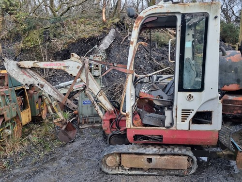Takeuchi tb014 mini digger - tb014,