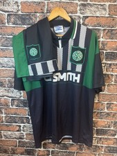 Vintage Umbro Celtic FC 1994/1995 away football shirt and shorts Size XL