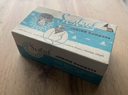 Sestrel junior compass - compass, box