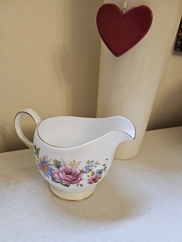 Vintage queen anne serenade - vintage,