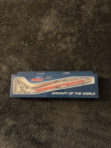 Skymarks etihad 787 model - etihad, f1