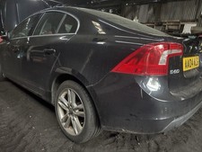 VOLVO S60 (10-18) SE LUX